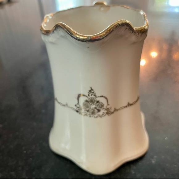 CROOKSVILLE vtg china creamer in gold & cream - random matching sugar lid - EUC - Picture 3 of 9